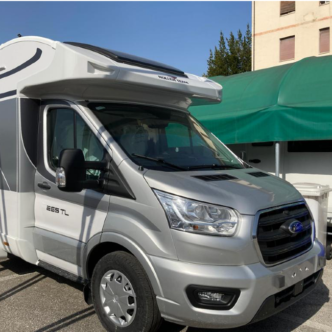 Mileo 296 - Exclusive - Noleggialo da Camper Living